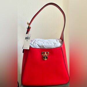 🆕 Lauren Ralph Lauren RED
Leather Large Tanner Shoulder Bag
MSRP:
$395.00